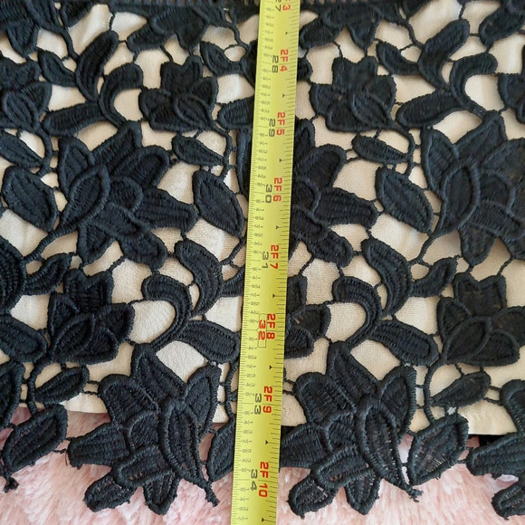 Club Monaco Lace Dress Size 6 (small, medium) - Picture 12 of 12